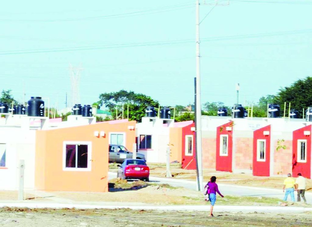 Viviendas. Varias viviendas del Infonavit podrían ser desalojadas por los gobiernos municipales.