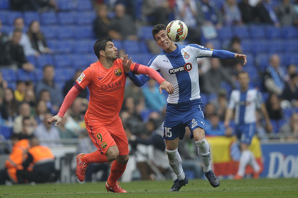 Luis Suárez tuvo una buena actuación en el triunfo del Barcelona, mientras que Héctor Moreno fue titular, pero sufrió una expulsión en los últimos minutos del cotejo. (AP)