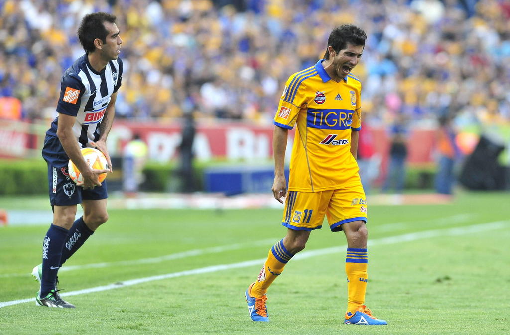 Se lleva ovación. Damián Álvarez anotó par de goles en la victoria como visitante de los Tigres.