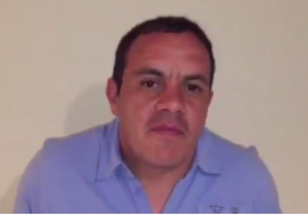 El domingo pasado se dio a conocer un video en el que el ex futbolista pide al electorado apoyar al PRD por lo que recibió burlas y críticas. (IMAGEN TOMADA DEL VIDEO)
