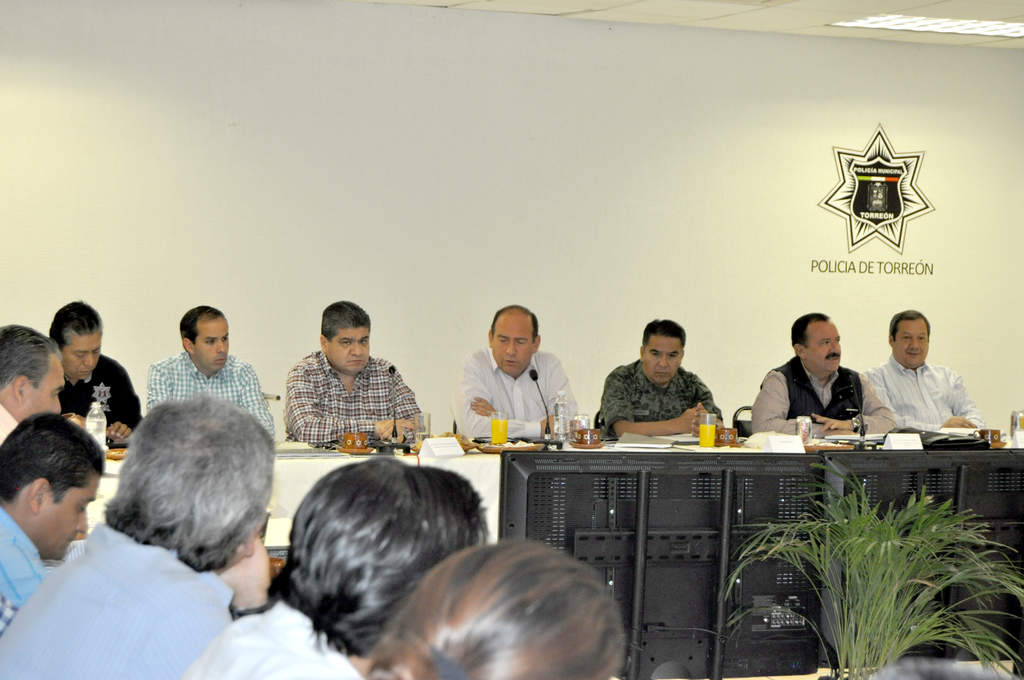 En la reunión 18 de seguridad participó el alcalde de Piedras Negras, Fernando Puron Johnston. (El Siglo de Torreón)