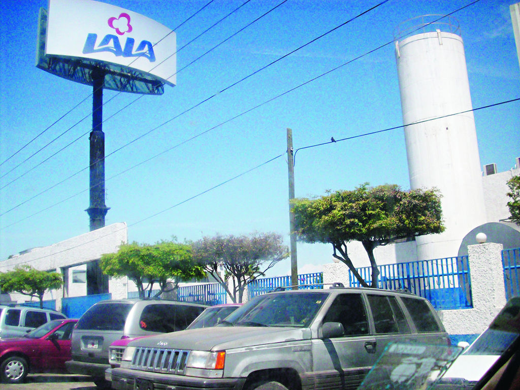 Leche. Actualmente la empresa tiene plantas de alta tecnología.