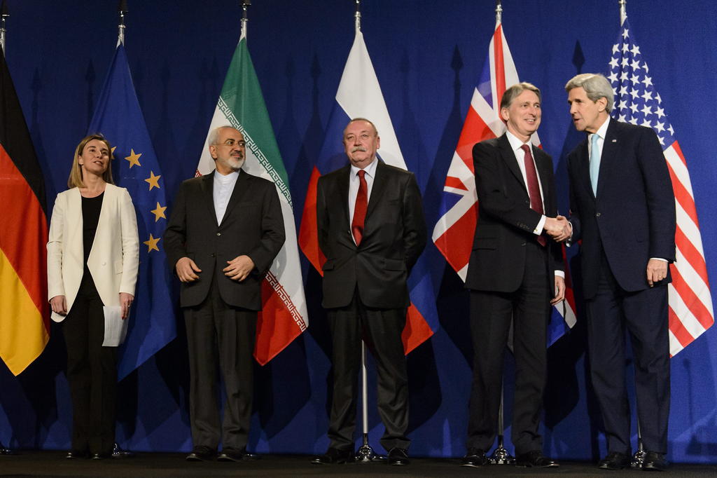 Negociadores de Estados Unidos y otras cinco naciones se apresuran a alcanzar un acuerdo con Irán para fines de junio. (ARCHIVO)