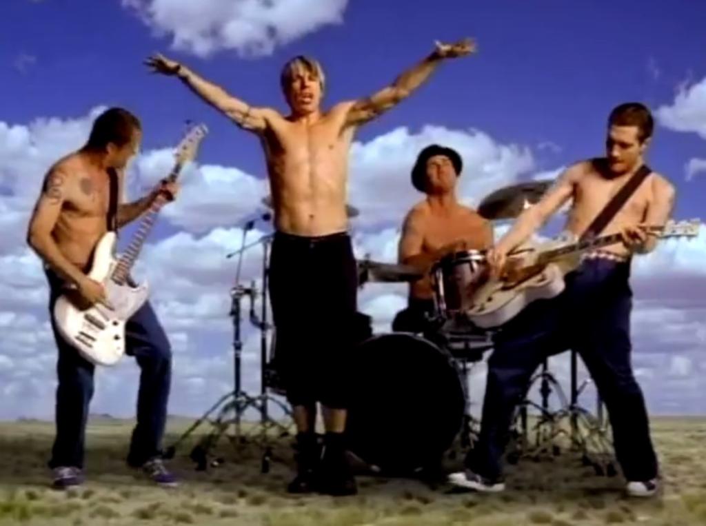 El vido de los Red Hot Chili Peppers tiene más de 160 millones de reproducciones en YouTube. (Especial)