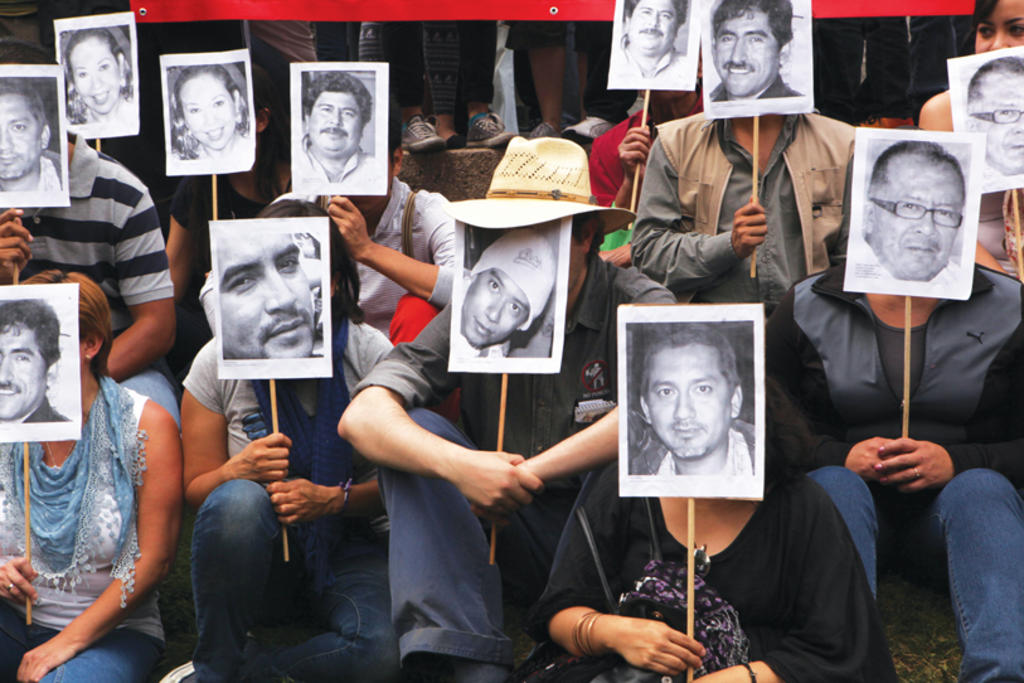 Periodistas protestan por el asesinato de su colega procedente del estado de Veracruz, Gregorio Jiménez y otros periodistas asesinados en Ciudad de México (2014). (Foto: AP)