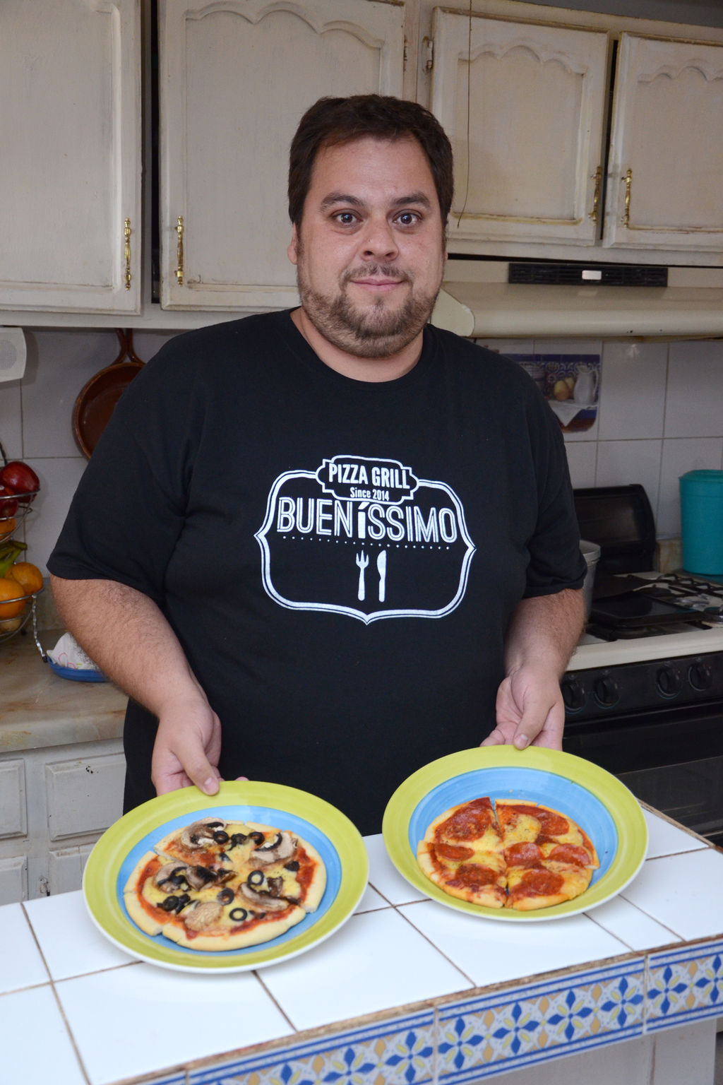 Propio. José Feliciano emprendió su propio negocio de elaboración de pizzas para fiestas, escuelas y en Moreleando. (El Siglo de Torreón)