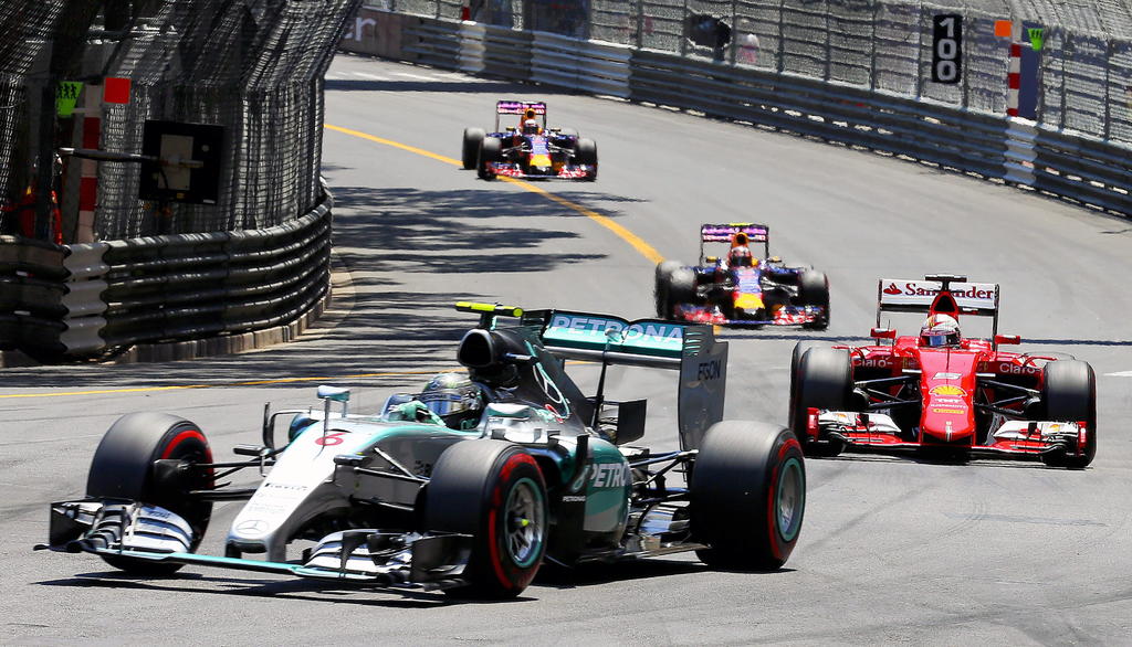 Rosberg recorta distancias con Hamilton. (EFE)