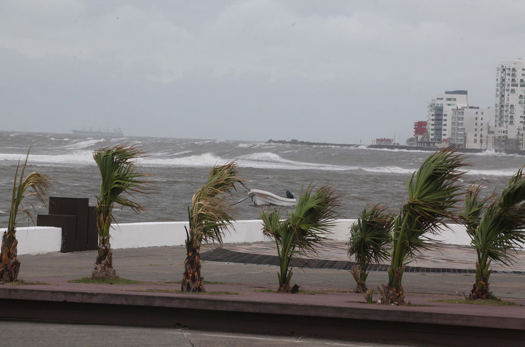 En Madero, se definen acciones tempranas para proteger a la población de cualquier fenómeno meteorológico que pueda impactar al sur de Tamaulipas durante la temporada de huracanes. 