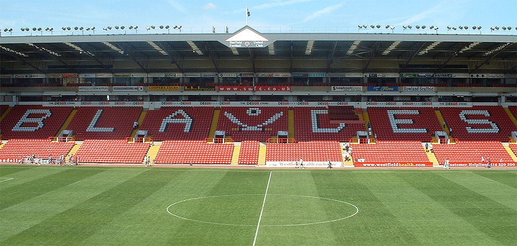 Actualmente, el estadio pertenece al Sheffield United F.C. y tras varias modificaciones tiene una capacidad actual de 32 mil 702 espectadores. (TOMADA DE INTERNET)