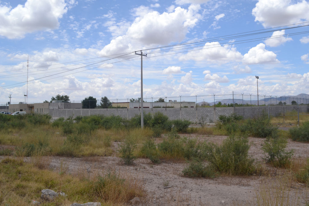 Localización. La base militar se localizará en los terrenos que están atrás de la residencia juvenil. (MARY VÁZQUEZ)