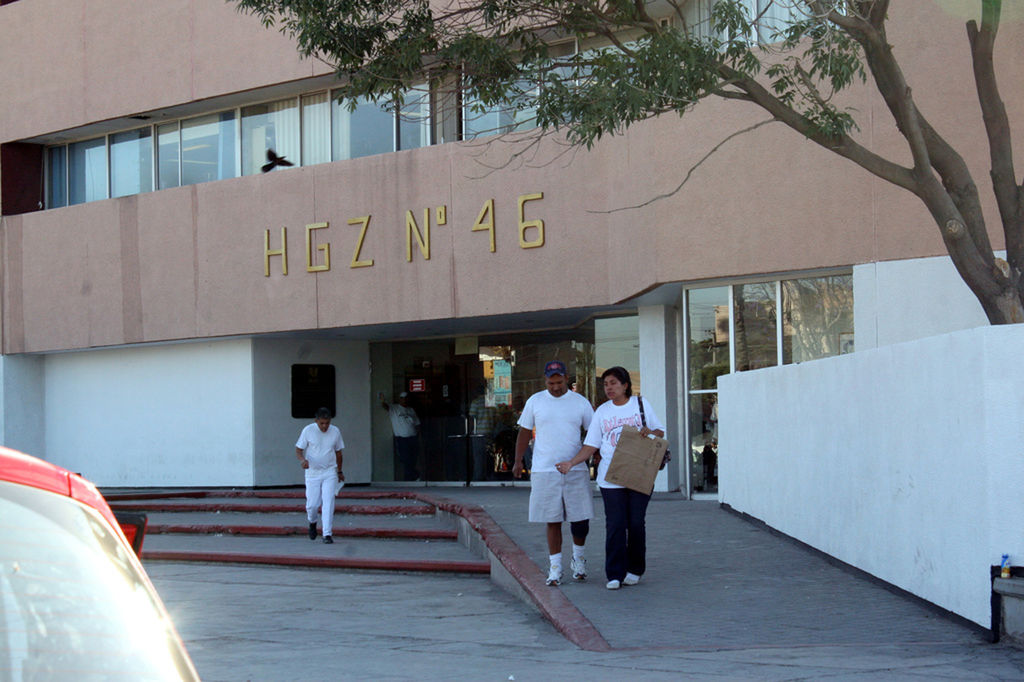 Acción. La detención de Joel se realizó al interior de la clínica 46 del IMSS, de Gómez Palacio. (EL SIGLO DE TORREÓN)