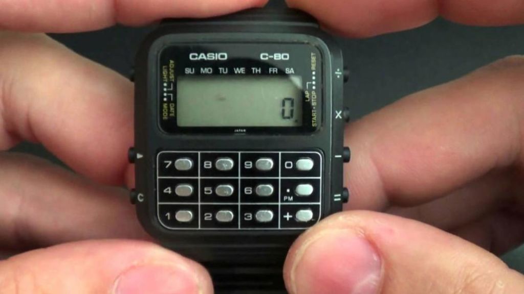 Casio fue pionero en la implantación de muchas de las funciones que hoy incorporan los cotizados relojes inteligentes (calendario, libreta de contactos, diccionarios, GPS). (TOMADA DE INTERNET)