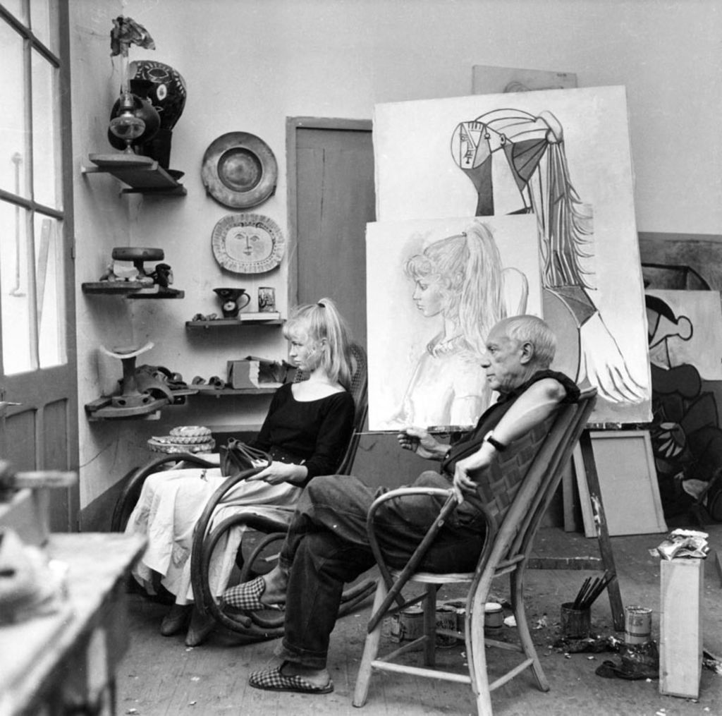 Sylvette David posa para Picasso en su estudio, 1954.Foto: François Pagés.