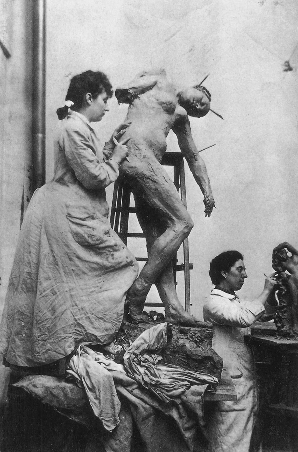 Camille Claudel y Jessie Lipscomb en su taller, 1930.Foto: Archivo Siglo Nuevo.