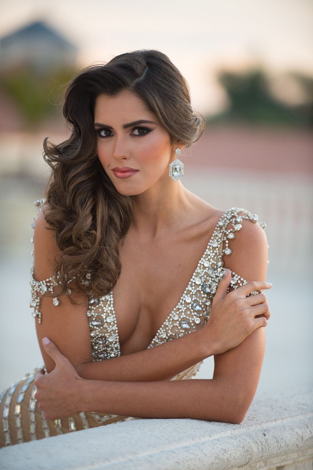 Crítica. La Miss Universo, Paulina Vega, asegura que la organización trabaja independiente.