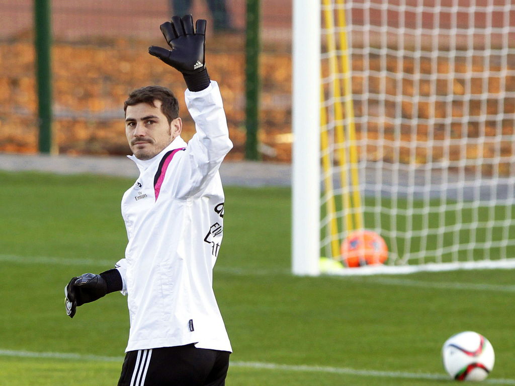 Casillas tiene una carrera de 25 años con el Real Madrid. (Archivo)