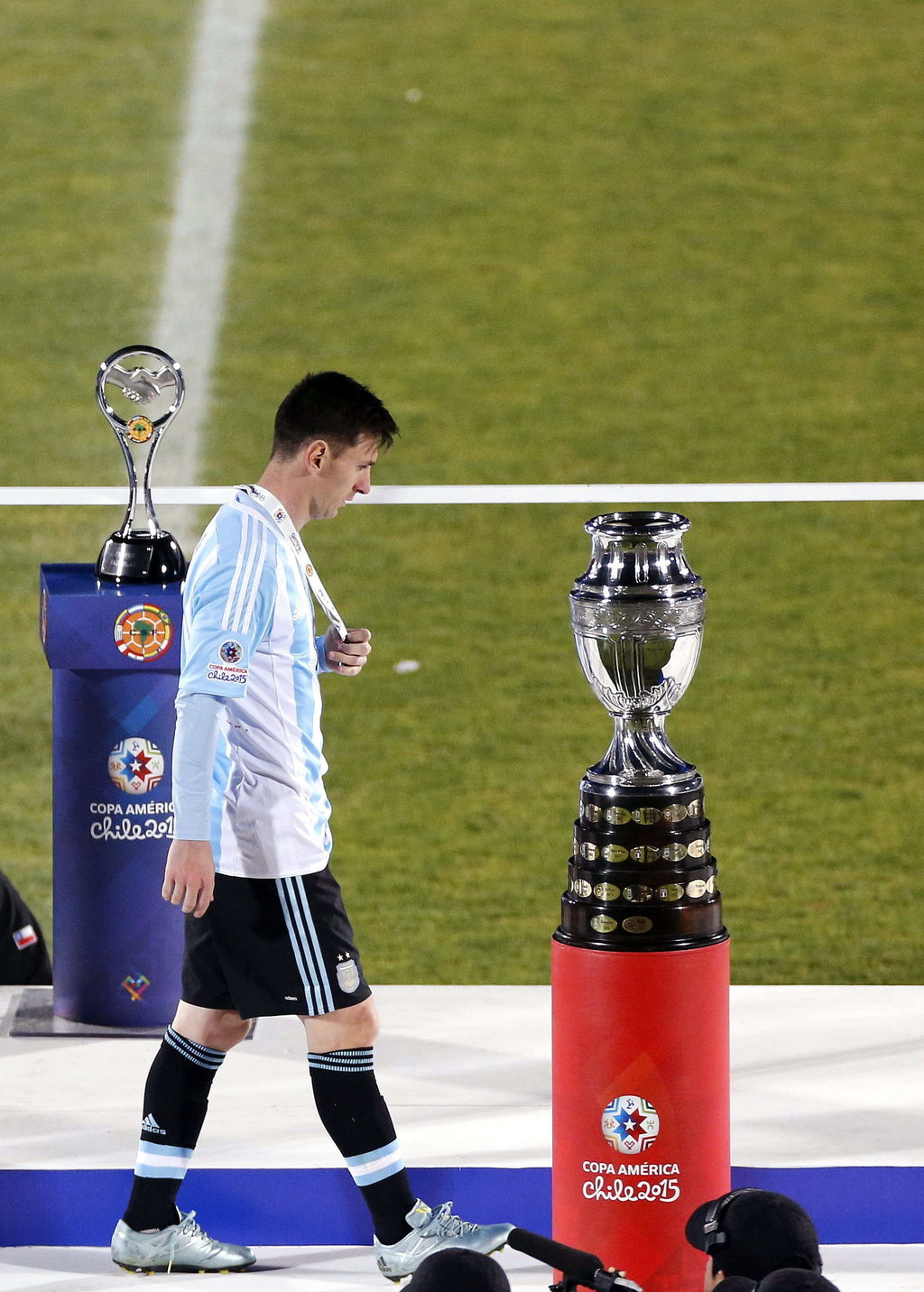 El seleccionado argentino fue superado por penaltis por Chile, tras empatar sin goles en el tiempo reglamentario, en la final de la Copa América disputada el pasado 4 de julio. (EFE)