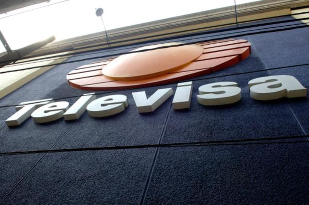 Televisa informó en su reporte al segundo trimestre de 2015 que su utilidad neta registró un descenso del 33.8% alcanzando mil 749 millones de pesos comparados con los 2 mil 642 millones de pesos del segundo trimestre del año pasado. (Twitter)