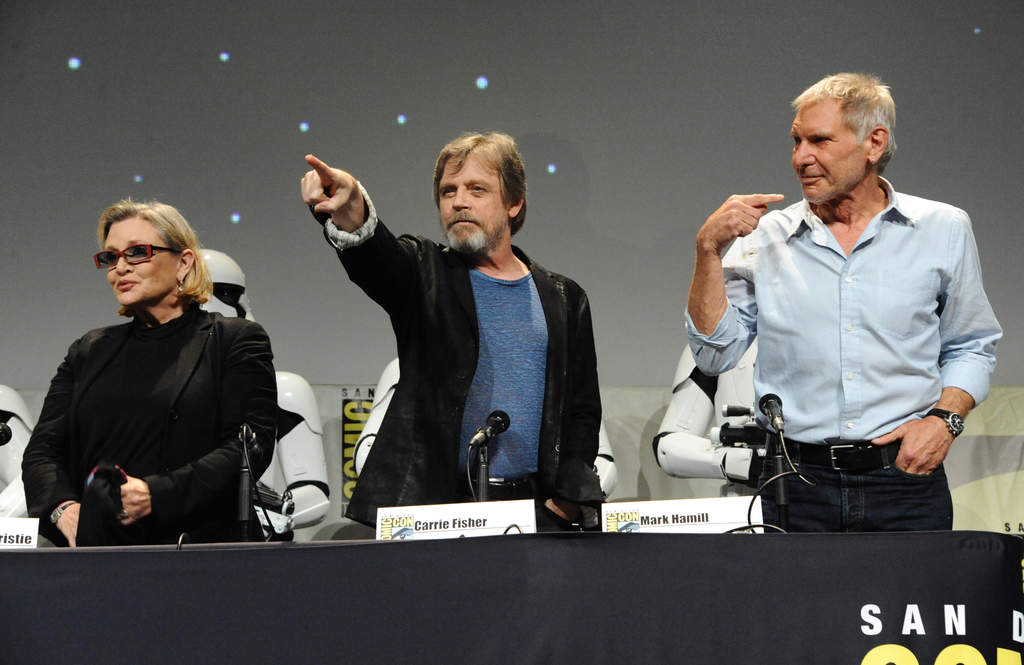 Personajes. Los actores Carrie Fisher (izq.), Mark Hamill y Harrison Ford estuvieron en la 46 edición de la Comic-Con.
