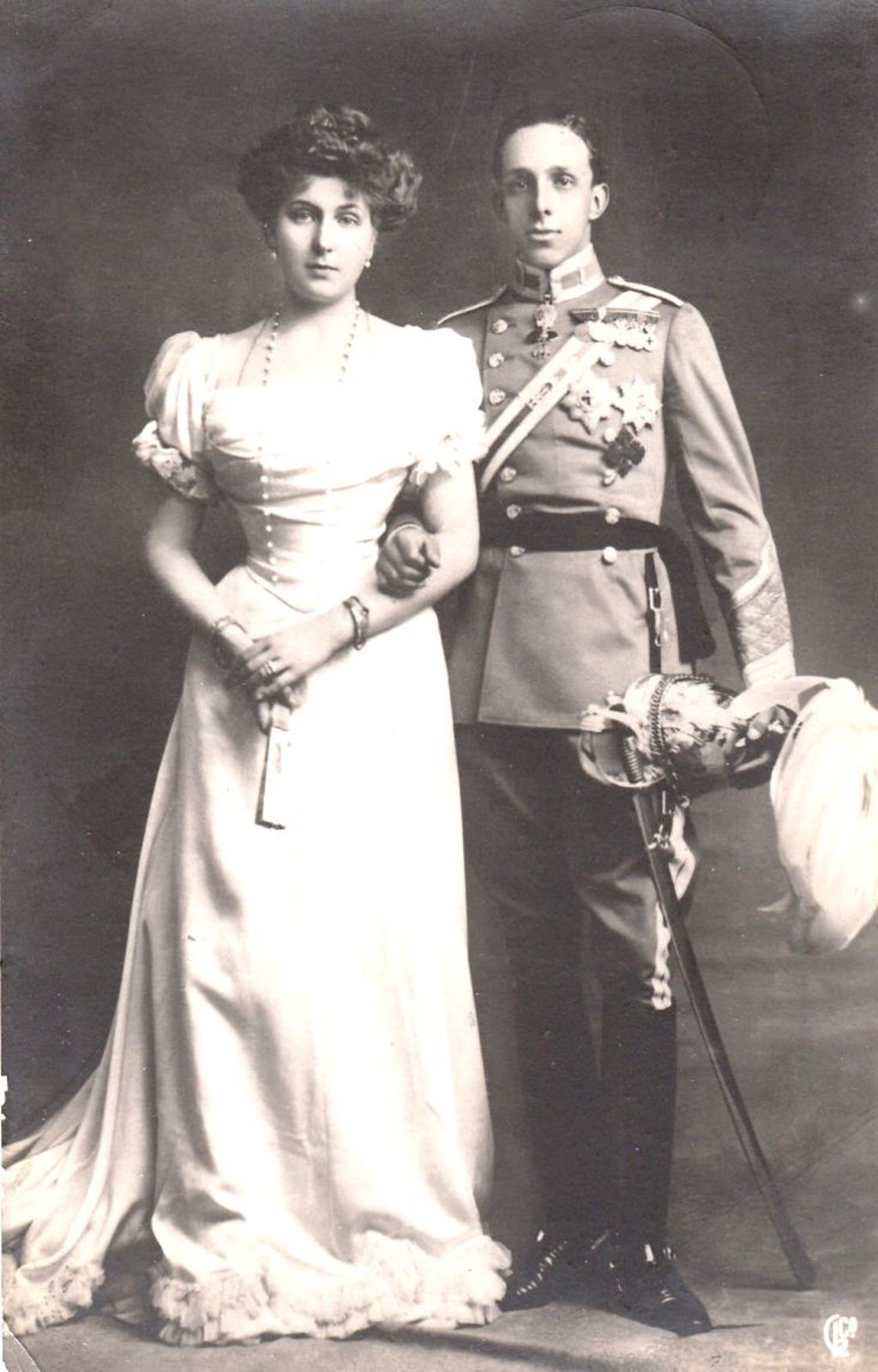 
Los reyes Alfonso XIII y Victoria Eugenia. Anfitriones de  Porfirio Díaz en el Palacio Real de Madrid.