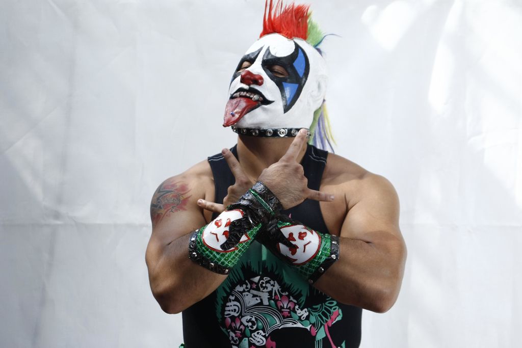 La rivalidad entre Psycho Clown y Villano IV podría alcanzar su punto máximo en Triplemanía XXIII.