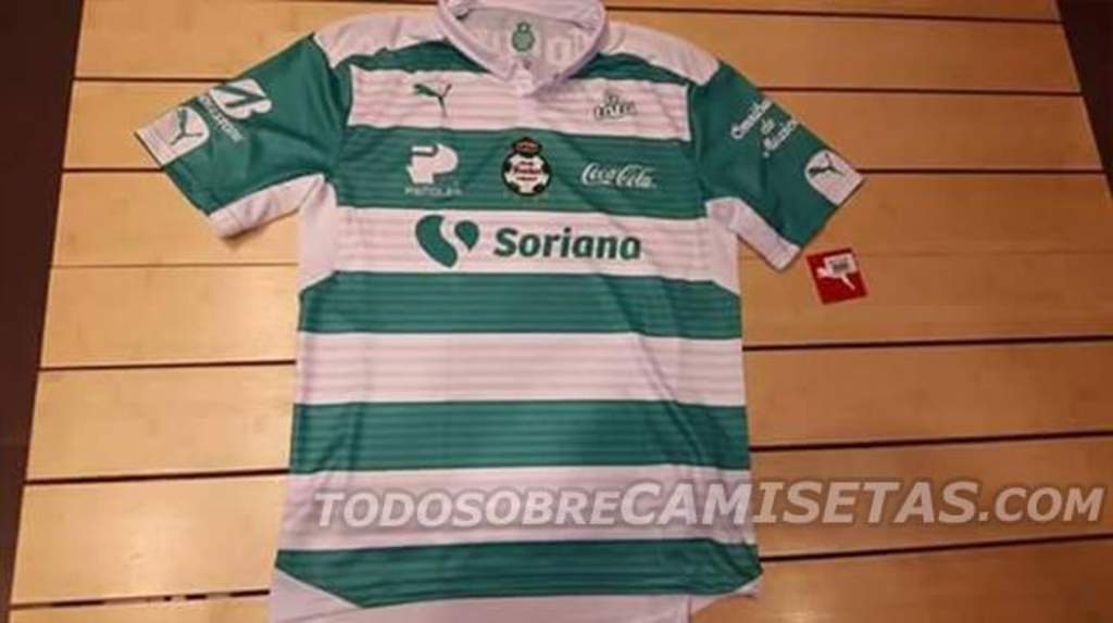 Desde el jueves ya comenzaron a circular en redes sociales fotografías de la camiseta de local de Santos. (Twitter)