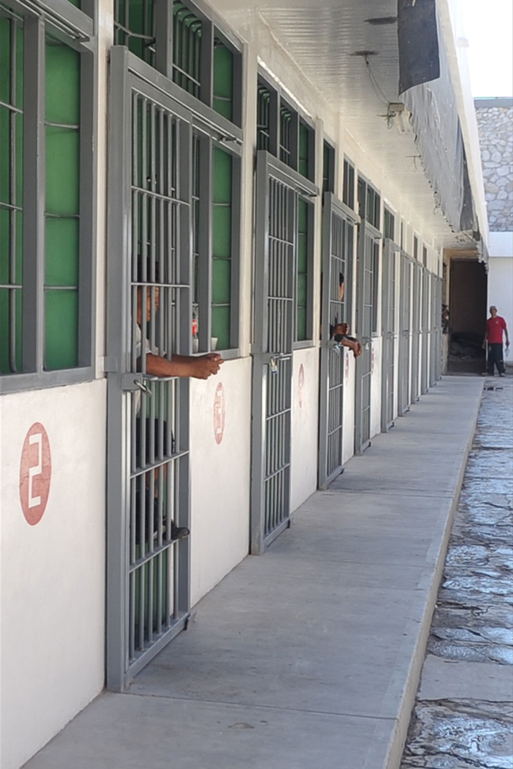 Robo. En las celdas de la cárcel municipal de la Colón, quedó el guardia detenido.