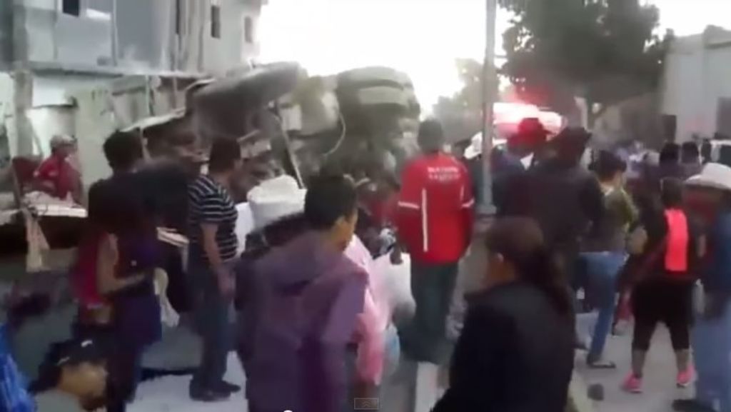 El video muestra la desgracia que causó el accidente en Mazapil, Zacatecas. (YouTube)