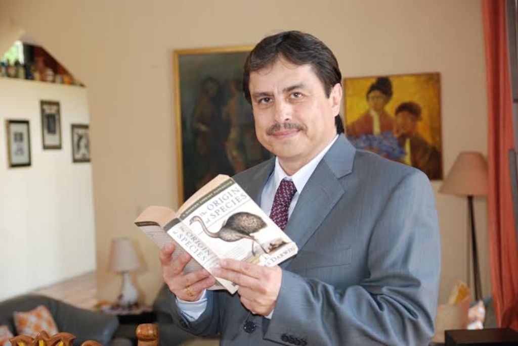 Luis Herrera, Director del LANGEBIO