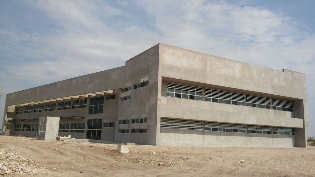 Infraestructura. La primera etapa de la construcción de la universidad ya concluyó y esperan inaugurar el edificio a fin de mes. (MARY VÁZQUEZ)