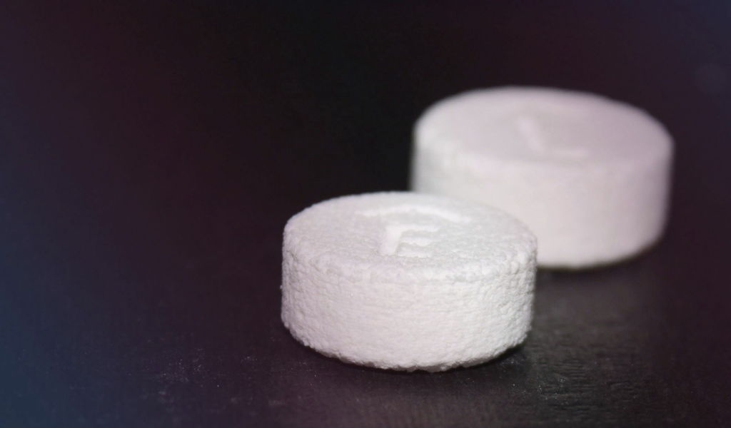 La estructura del medicamento es única, se disuelve fácilmente a comparación de otras píldoras además de tener un tamaño más pequeño. (EFE)