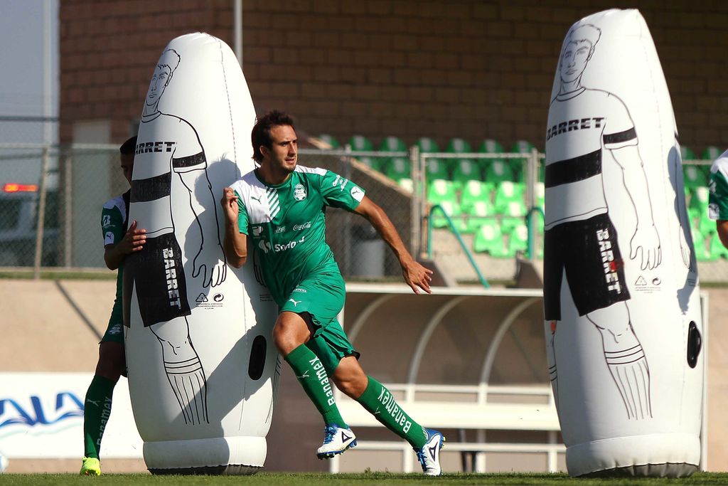 El capitán de Santos Laguna, aseguró que 'la victoria ante Querétaro da confianza porque cortamos la racha de tres derrotas'. (Cortesía Santos Laguna)
