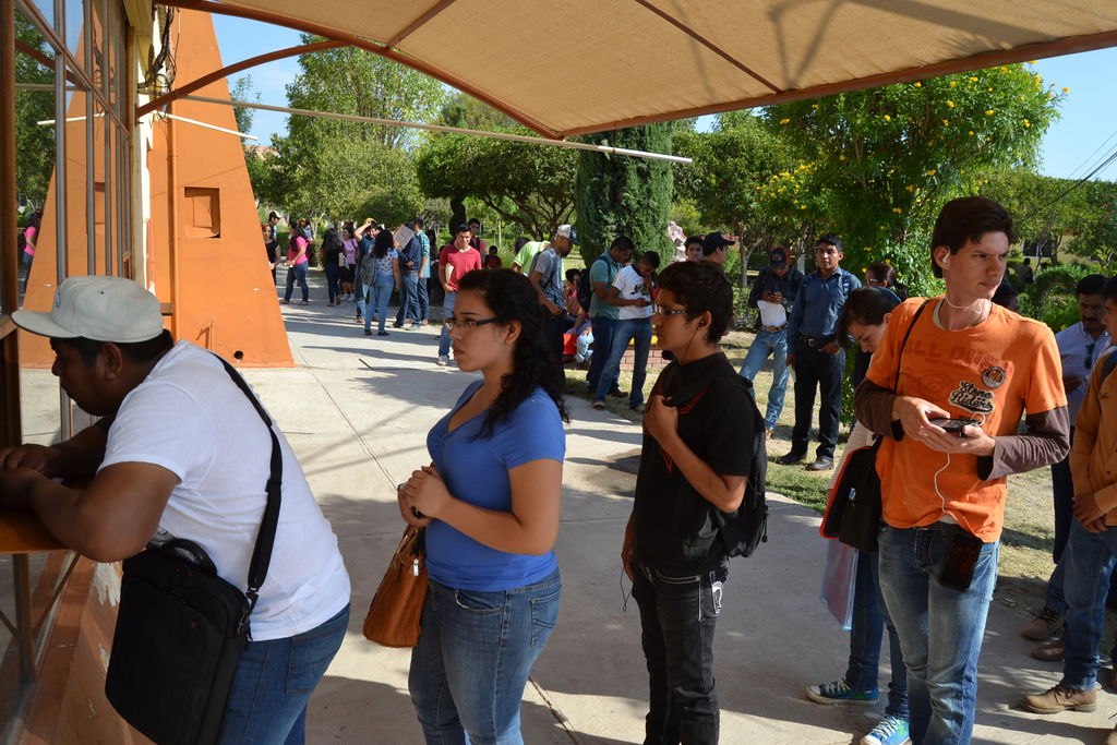 La manifestación inició poco después de las 7 de la mañana de hoy y duró aproximadamente una hora. (El Siglo de Torreón) 