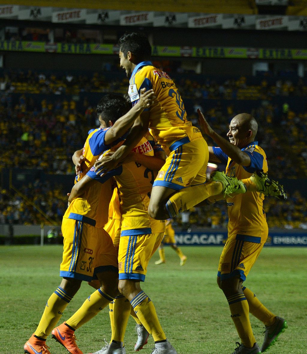 Los Tigres vencieron por 2-1 al Isidro Metapán con una remontada con doblete del mexicano Alonso Zamora. Tigres sufre para vencer a Isidro Metapán