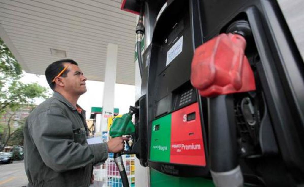 De 527 gasolineras verificadas en un operativo, 48% resultó sancionada por la Procuraduría Federal del Consumidor por faltas como la negativa a la verificación o vender litros incompletos. (ARCHIVO)