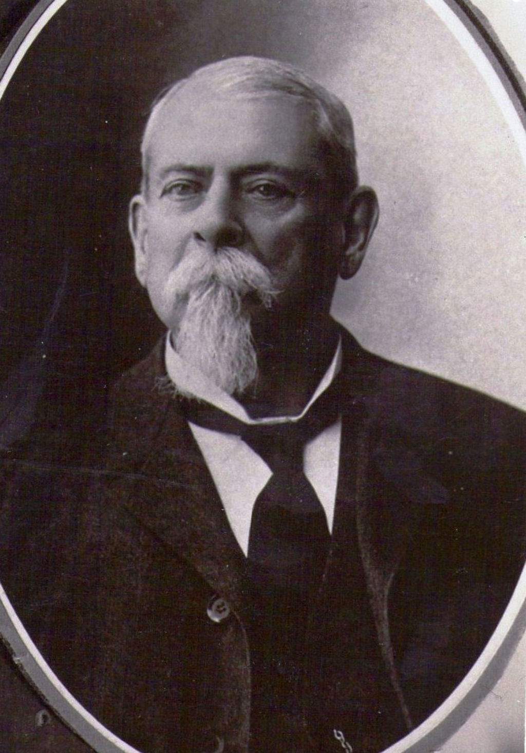 Don Evaristo Madero Elizondo. 1828-1911. (De Contreras Cárdenas… La Compañía Industrial de Parras…)
