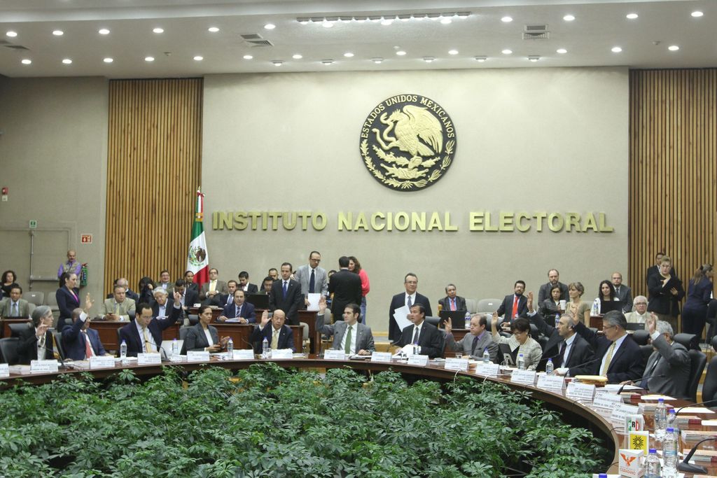La Junta fue encabezada por el consejero presidente del Instituto, Lorenzo Córdova. (ARCHIVO)