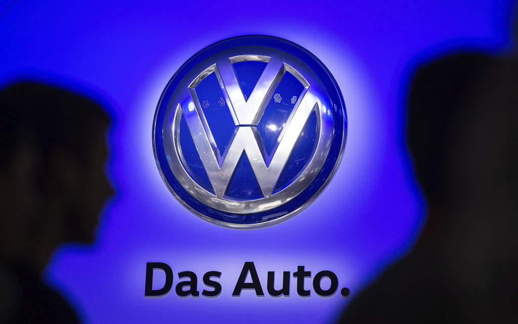 Semarnat y Profepa revisarán emisiones de autos Volkswagen en el País, luego que la firma admitió manipulación de datos en vehículos en EU. (EFE)
