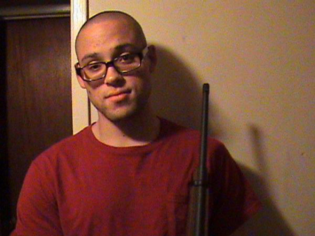 Ataque. Christopher Sean Harper, de 26 años murió tras haberle disparado a nueve en una escuela en Oregon.