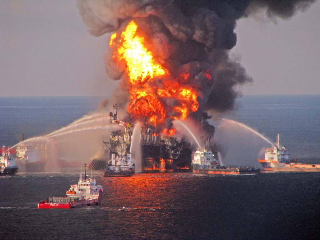 Plan. El acuerdo total absuelve a la petrolera de toda la responsabilidad por el accidente.