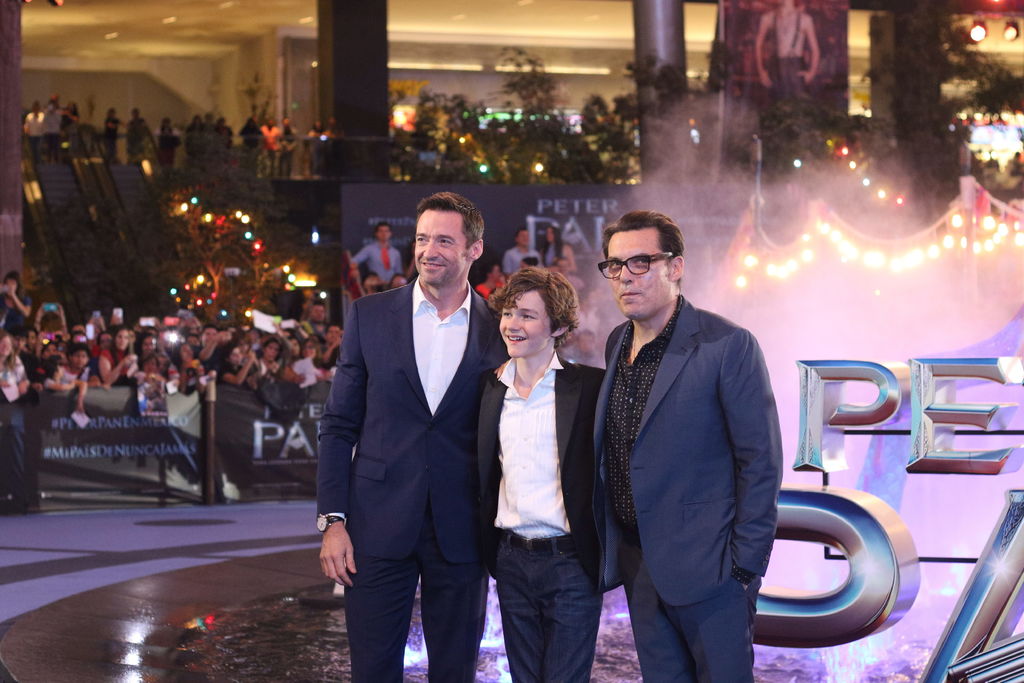 Hugh Jackman encabezó el estreno de Peter Pan en la Ciudad de México. (EFE)