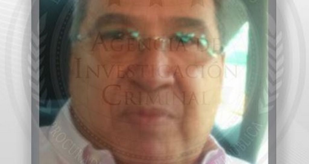 La PGR informó en un comunicado que Carlos Mateo fue acusado por su probable responsabilidad en el delito de operaciones con recursos de procedencia ilícita.