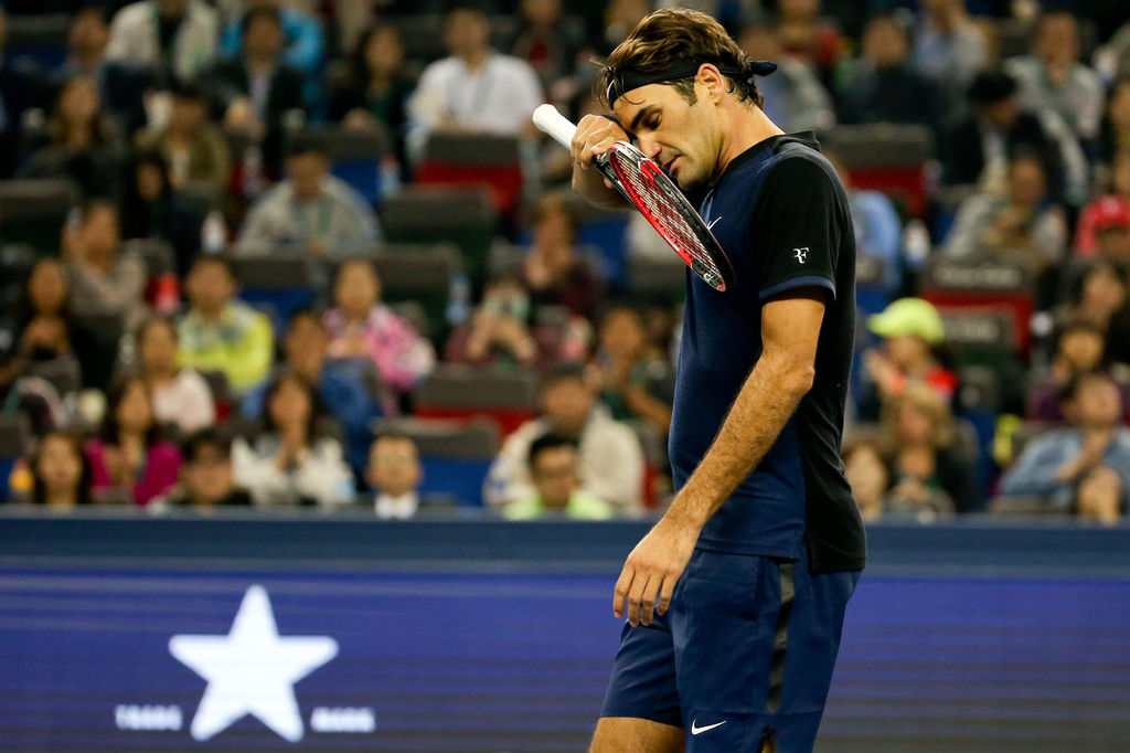 Federer, quien ganó el año pasado este título, se fue en su primer partido, al igual que en Madrid, España, por lo que es la segunda ocasión en 2015. (AP)