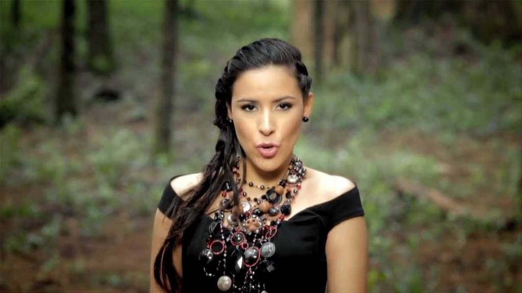 Fusión. La cantante mexicana María Inés Ochoa 'La Rumorosa', mezcla elementos tradicionales de la música popular mexicana con nuevos formatos electrónicos.