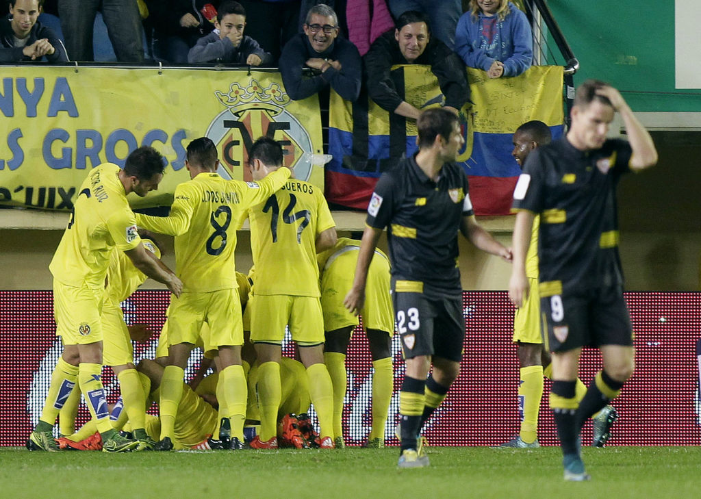 El Villarreal se impuso al Sevilla con marcador de 2-1. (EFE)