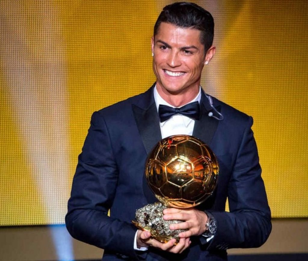 El exguardameta del Bayern de Múnich Oliver Kahn aseguró que el ganador del Balón de Oro será Cristiano Ronaldo.