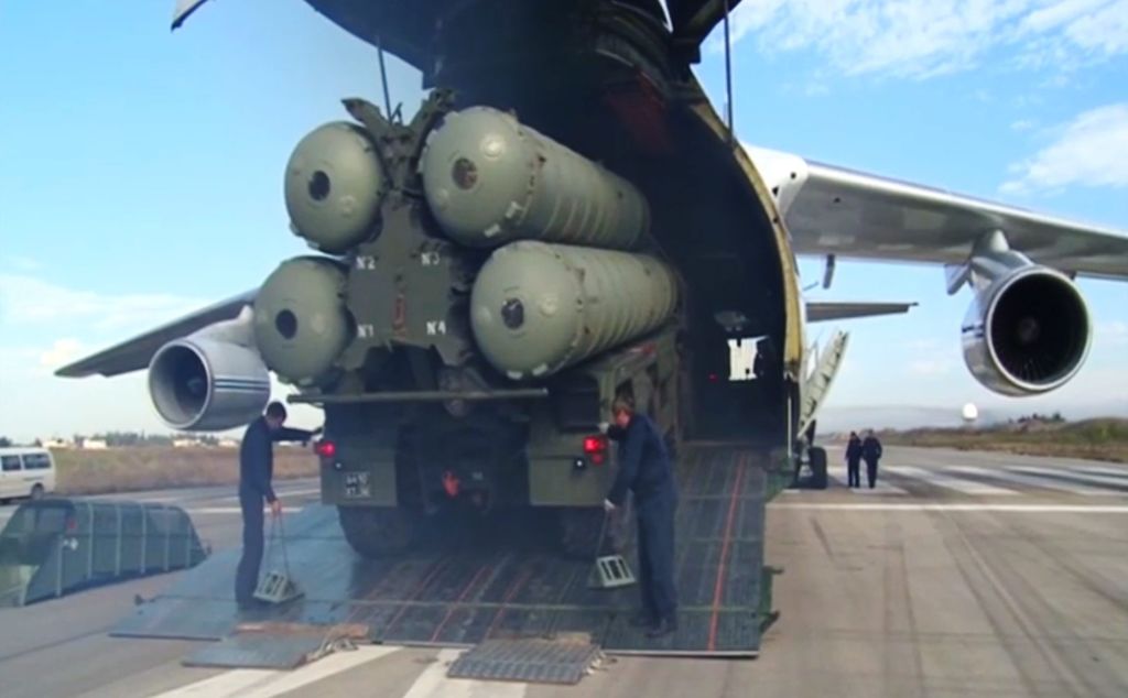 Acciones. Imagen que muestra el sistema de misiles de defensa de Rusia en Siria.