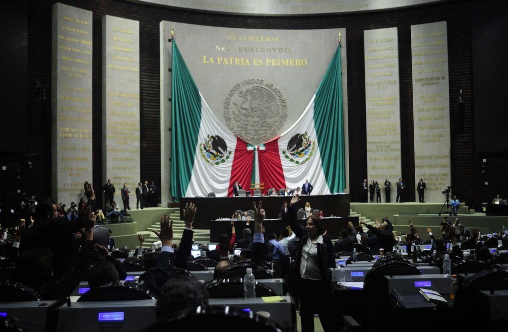 México tiene más legisladores que países como Estados Unidos, Rusia y Brasil, por citar algunos ejemplos. (ARCHIVO)