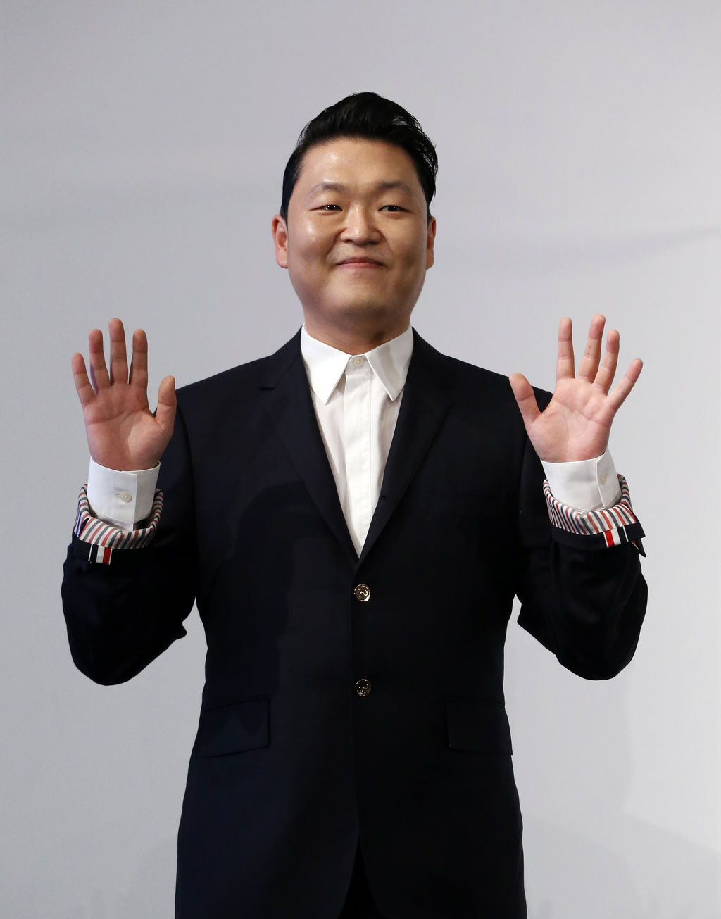 El canante reconoció que el éxito de Gangnam Style en 2012 le supuso una fuerte presión que le hizo perder fluidez para componer nuevos temas. (ARCHIVO)