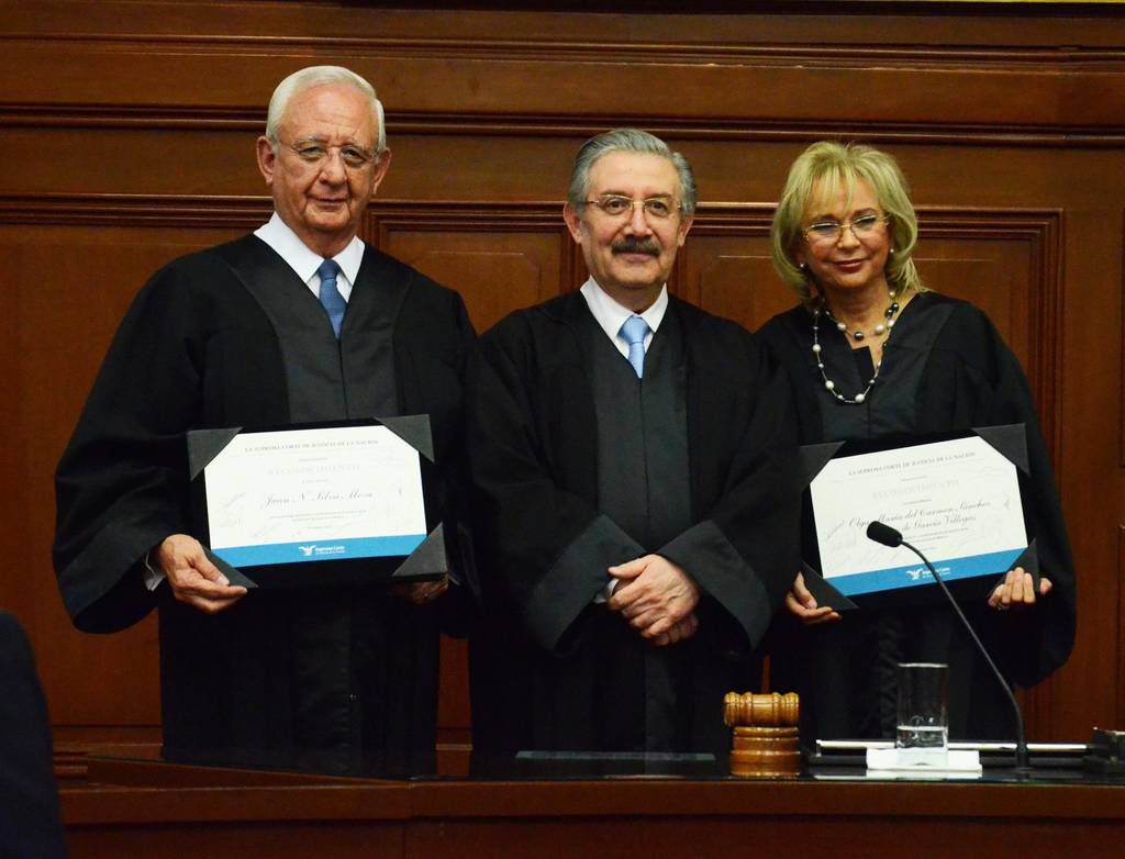 Felicidad. Olga Sánchez Cordero y Juan Silva Meza dejaron la Suprema Corte tras una larga trayectoria.